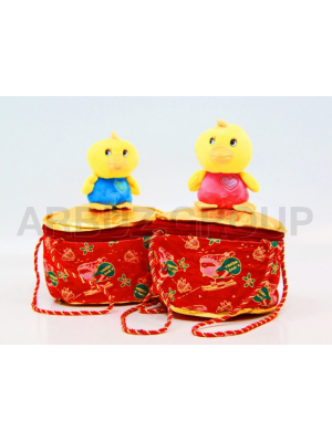 ЦЫПЛЕНОК НА СУМОЧКЕ