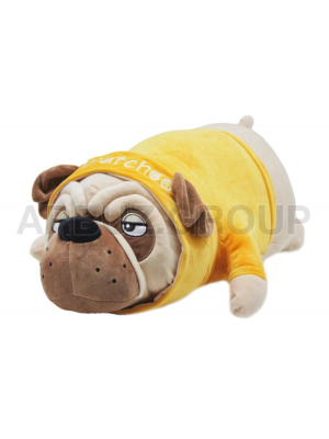 МОПС В ОРАНЖЕВОЙ ТОЛСТОВКЕ