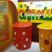 Детский аттракцион - хулиганы