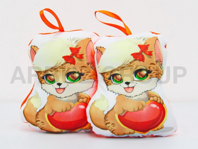 КОШЕЧКА С СЕРДЦЕМ