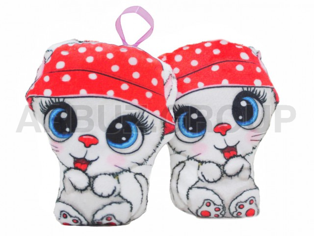 КОТЕНОК В ПАНАМКЕ